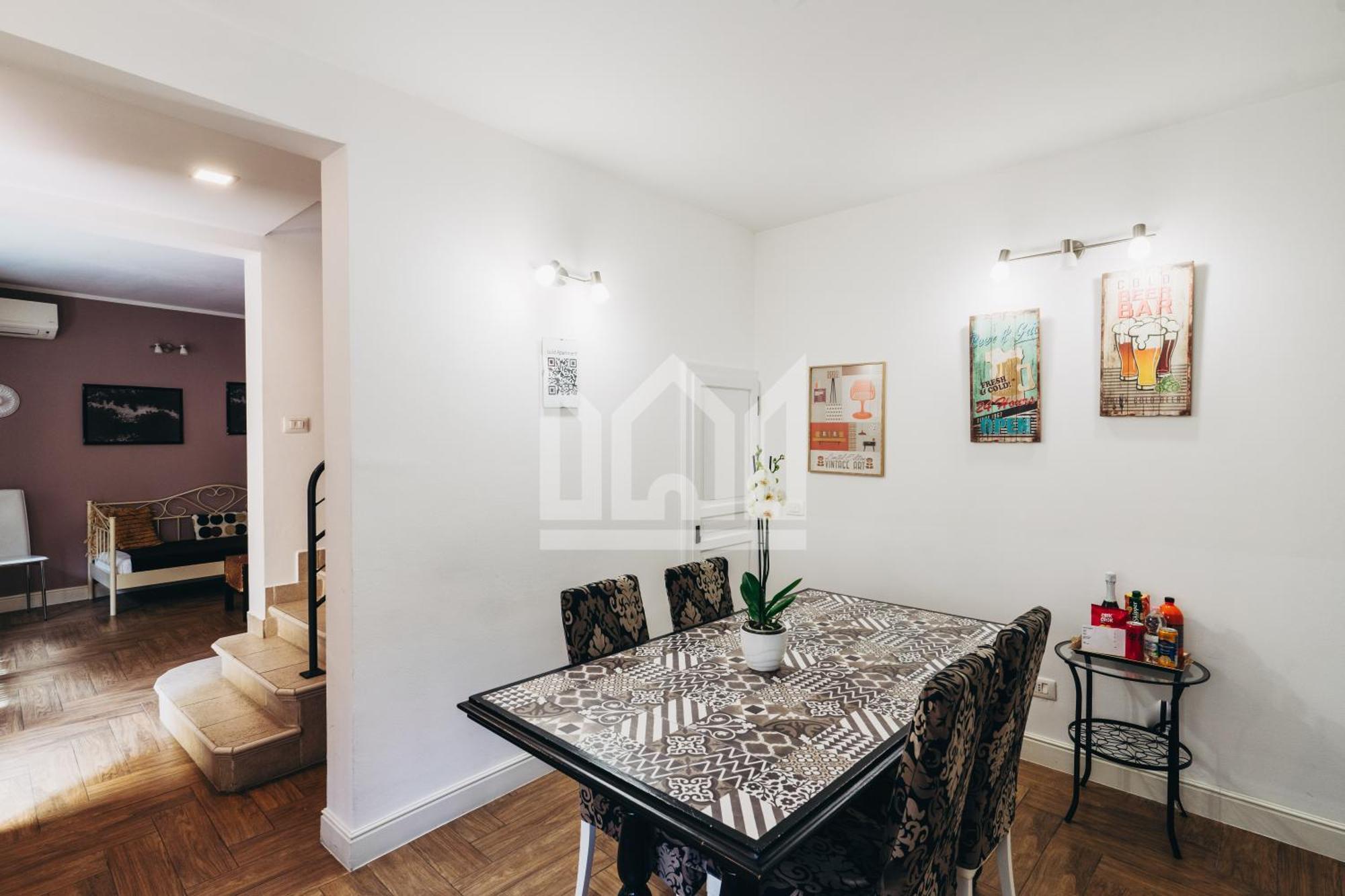 Gold Apartment Ферара Екстериор снимка