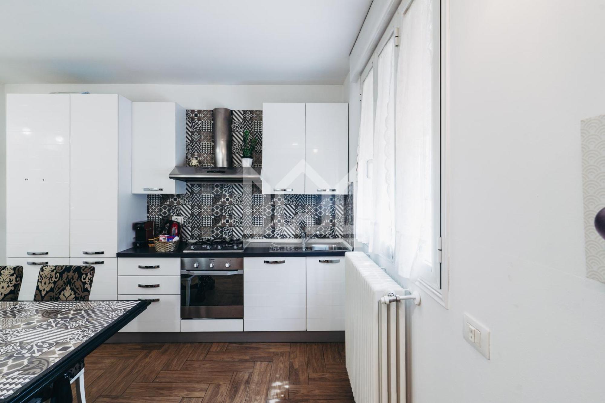 Gold Apartment Ферара Екстериор снимка