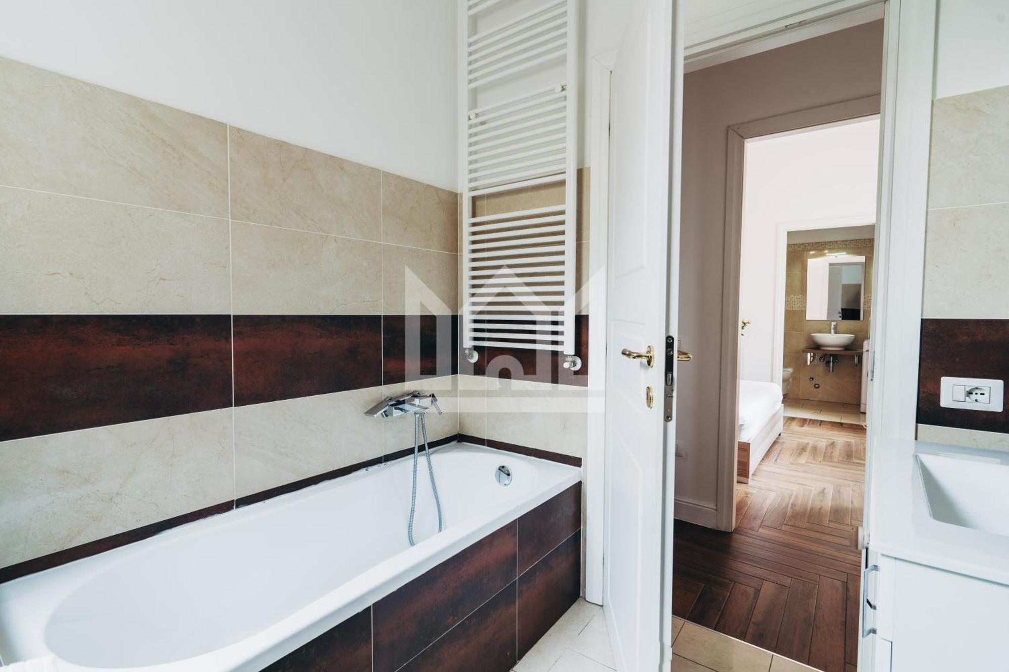 Gold Apartment Ферара Екстериор снимка