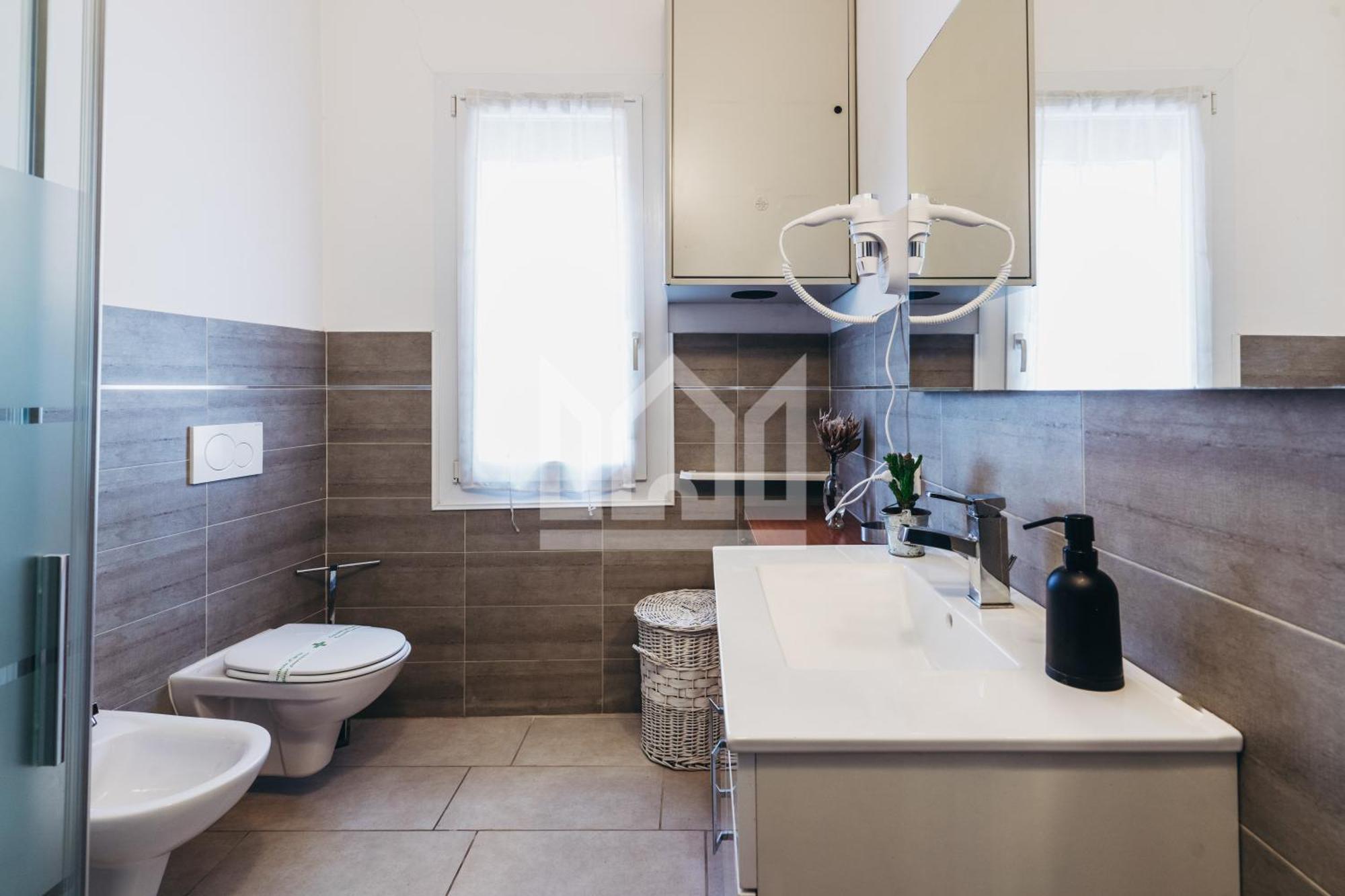 Gold Apartment Ферара Екстериор снимка