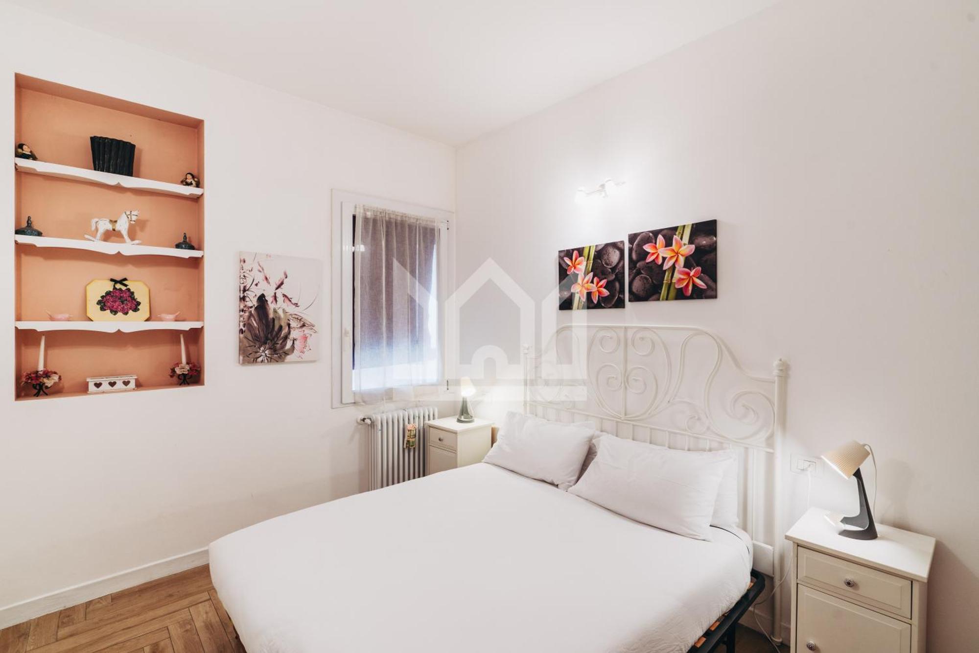 Gold Apartment Ферара Екстериор снимка